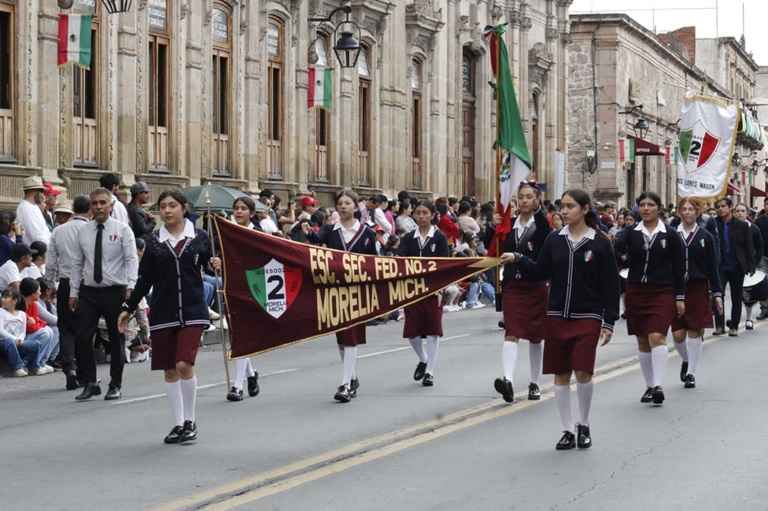 Comunidad estudiantil honra la memoria e ideales del Siervo de la Nación en Morelia Comunidad estudiantil honra la memoria e ideales del Siervo de la Nación en Morelia