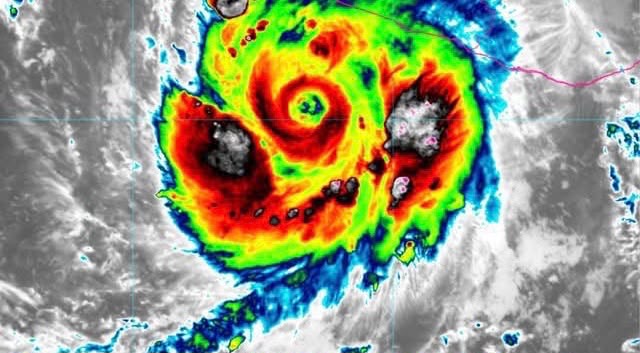Michoacán sigue en alerta por huracán Polo y mantiene suspensión de clases en 7 municipios Michoacán sigue en alerta por huracán Polo y mantiene suspensión de clases en 7 municipios