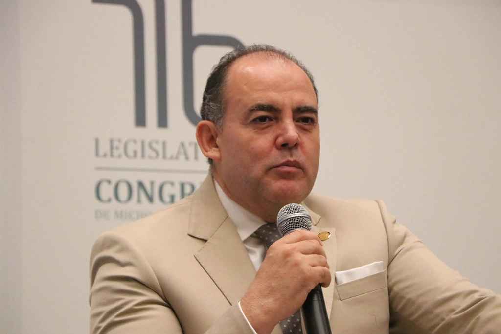Baltazar Gaona pide revisar el teléfono y vínculos de Grecia Quiroz tras nuevas detenciones por caso Manzo Baltazar Gaona pide revisar el teléfono y vínculos de Grecia Quiroz tras nuevas detenciones por caso Manzo