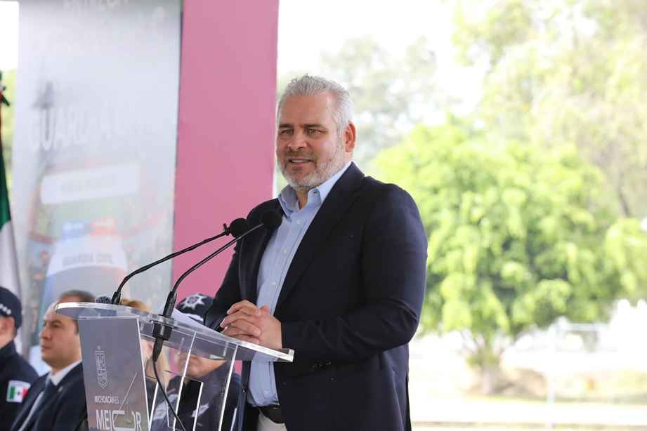 Bedolla pide revisar perfiles en Morena tras caso de representante con deuda alimentaria de 335 mil pesos Bedolla pide revisar perfiles en Morena tras caso de representante con deuda alimentaria de 335 mil pesos