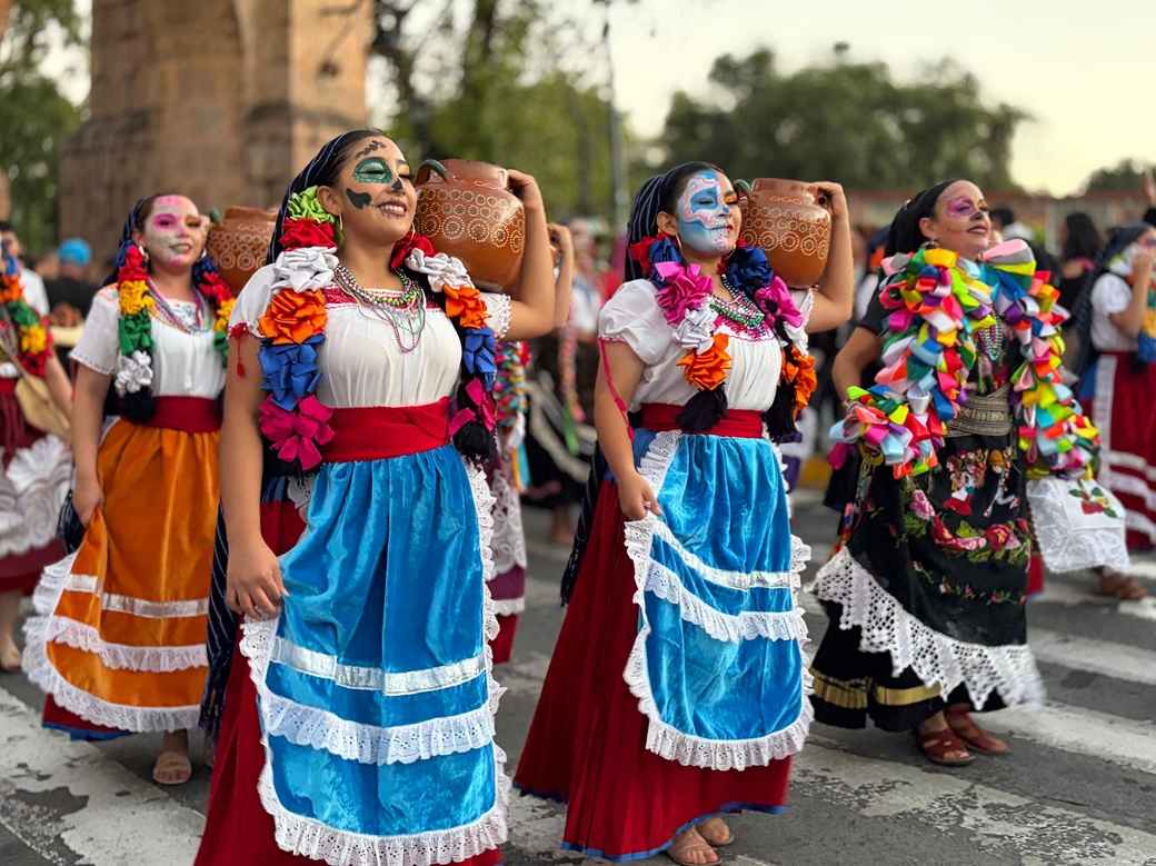 Morelia, gran escenario de la tradición de Día de Muertos con Procesión Purépecha Morelia, gran escenario de la tradición de Día de Muertos con Procesión Purépecha