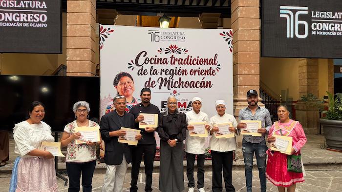Impulsan salvaguarda de la gastronomía del Oriente Michoacano en el Congreso del Estado Impulsan salvaguarda de la gastronomía del Oriente Michoacano en el Congreso del Estado