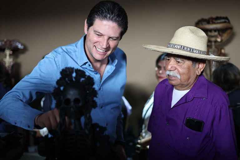 Alfonso Martínez invita a disfrutar de la XVI Feria Nacional Artesanal y Cultural de la Catrina de Capula Alfonso Martínez invita a disfrutar de la XVI Feria Nacional Artesanal y Cultural de la Catrina de Capula